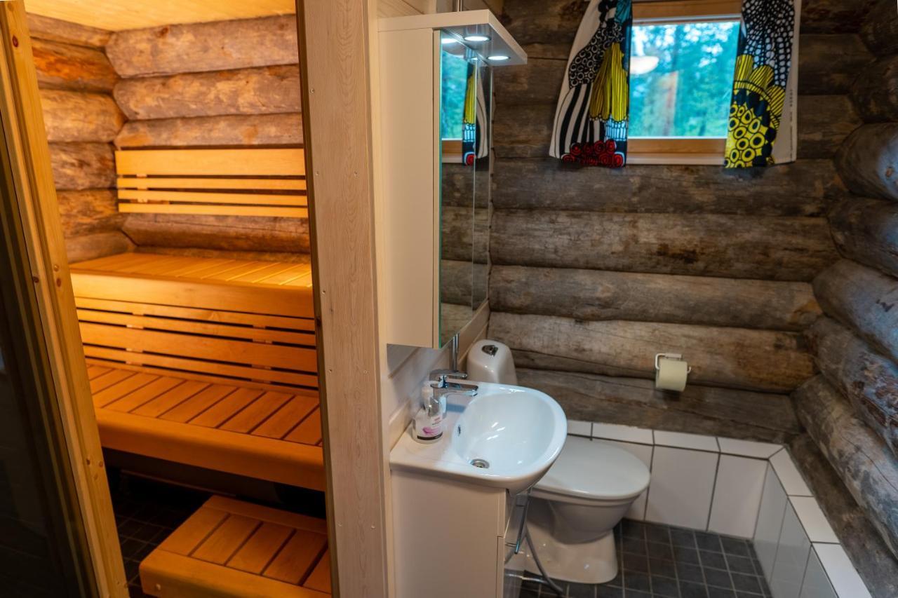 Arctic Log Cabins ซาริเซลกา ภายนอก รูปภาพ