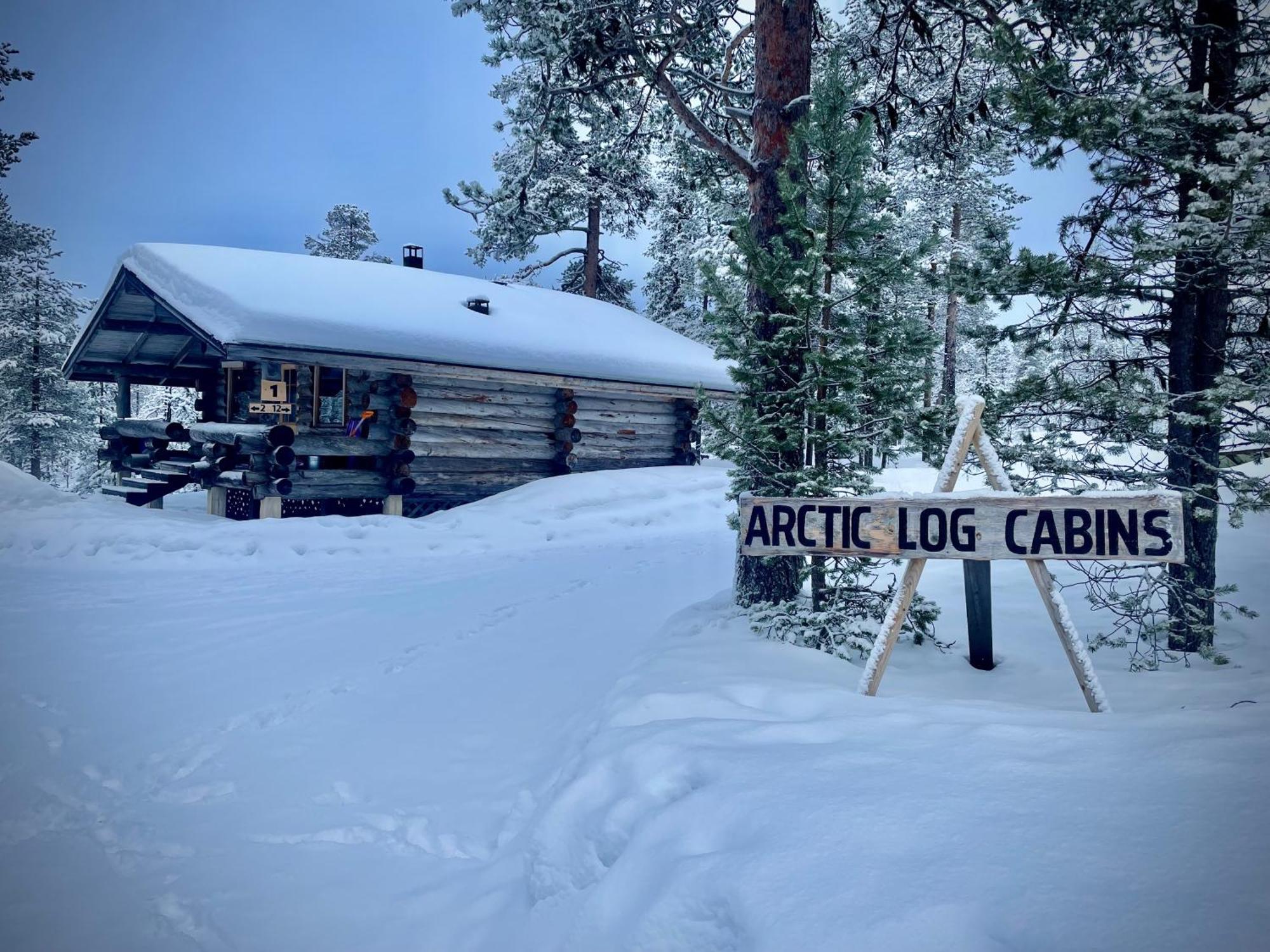 Arctic Log Cabins ซาริเซลกา ภายนอก รูปภาพ